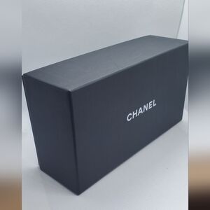 CHANEL - glasses/sunglasses storage box